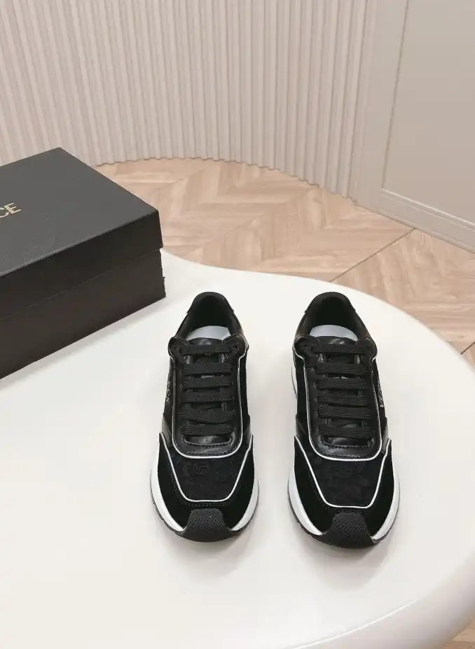 hype Givenchy Sneakers