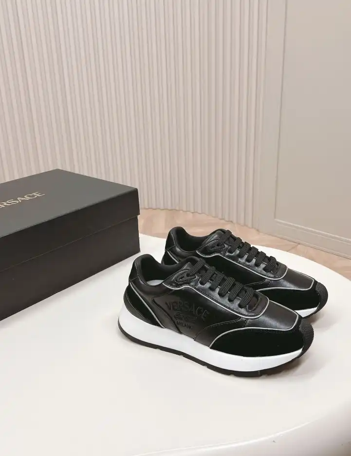 hype Givenchy Sneakers