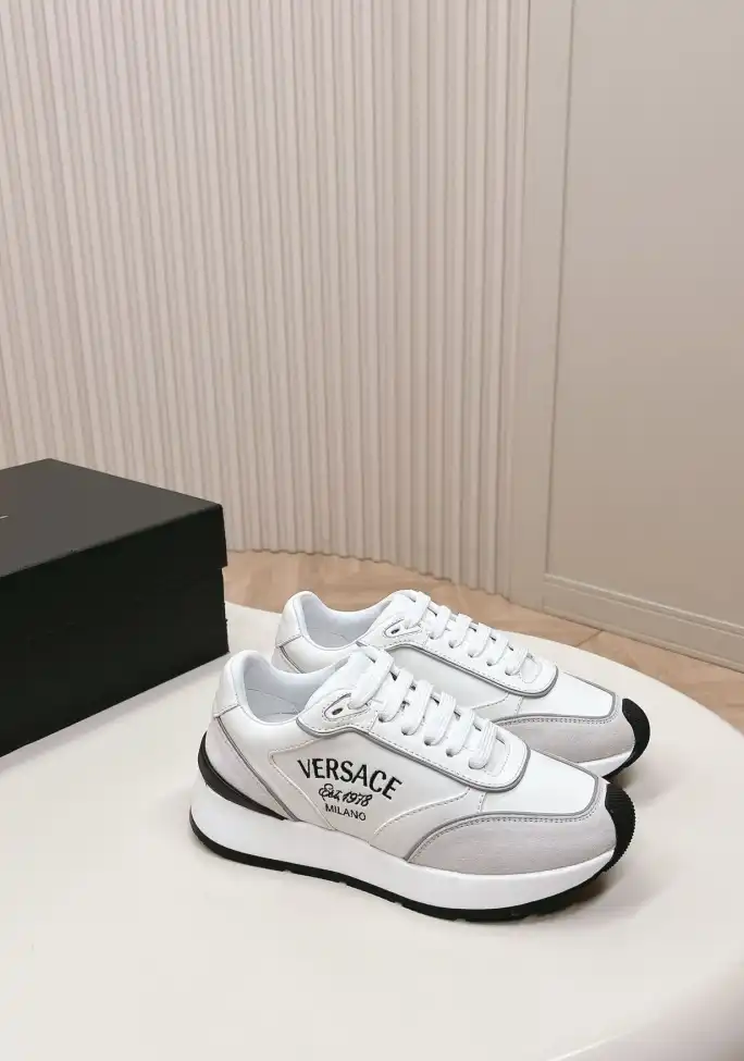 hype Givenchy Sneakers