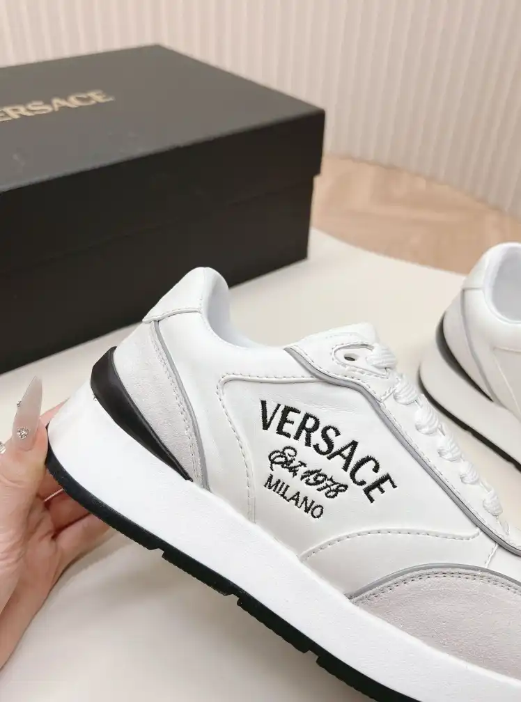 hype Givenchy Sneakers