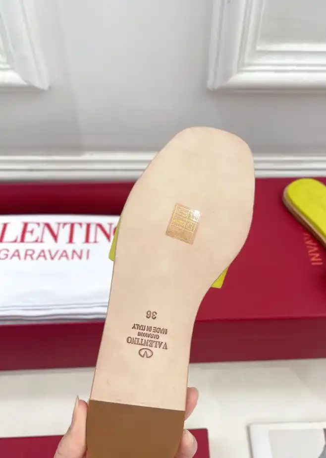 hype Valentino Slippers