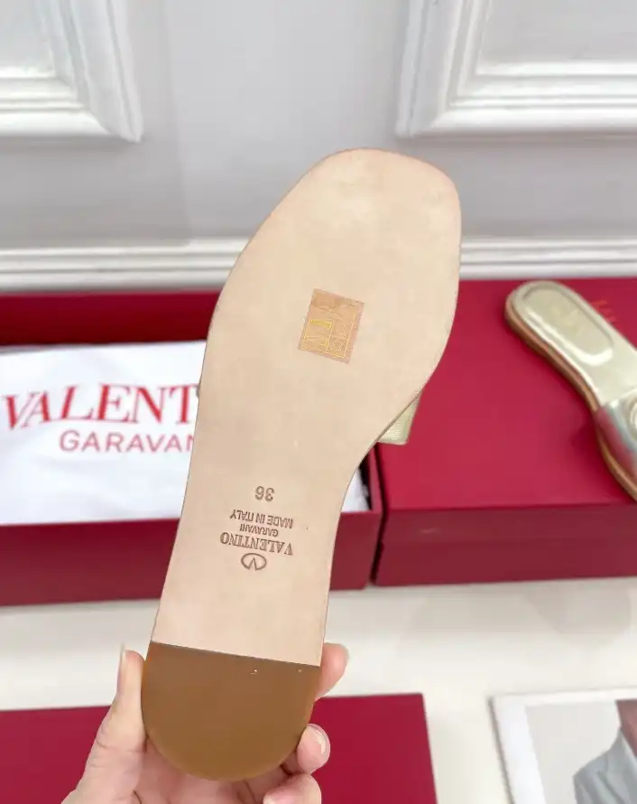 hype Valentino Slippers