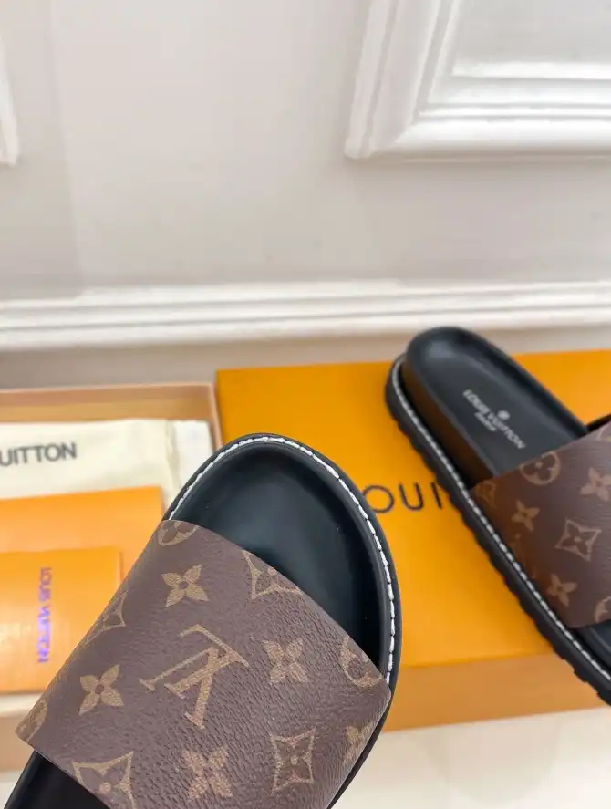 hype LV Slippers