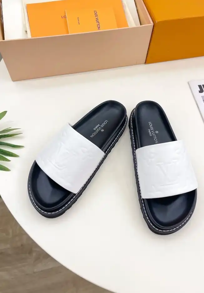 hype LV Slippers