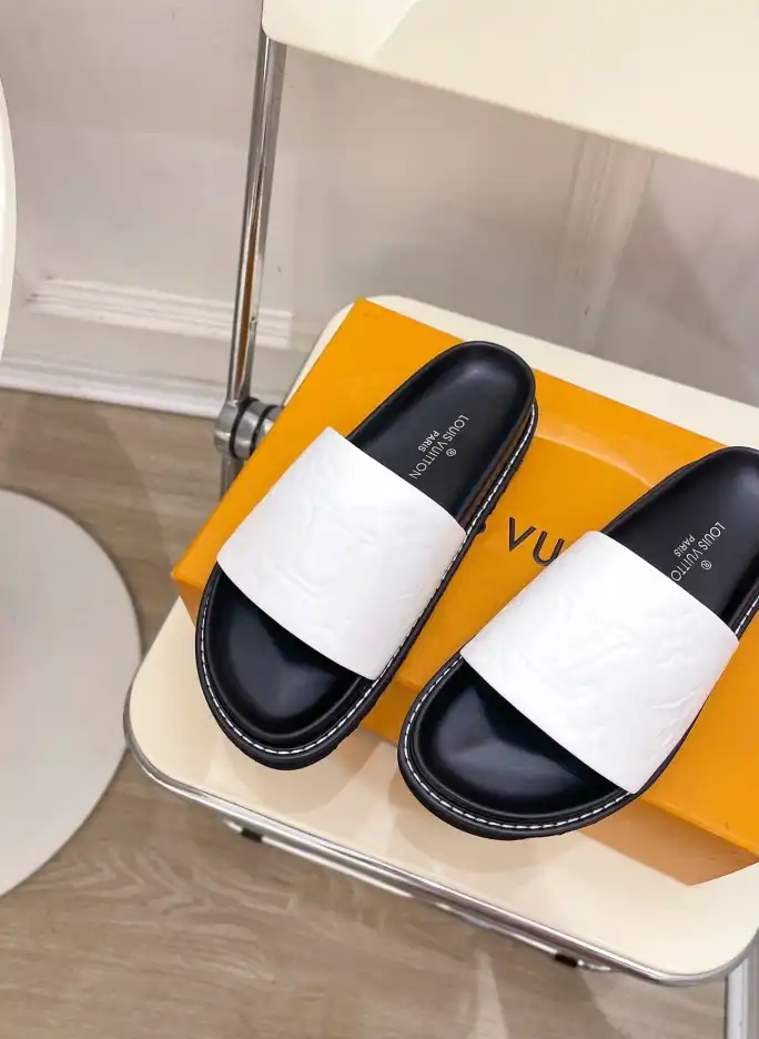 hype LV Slippers