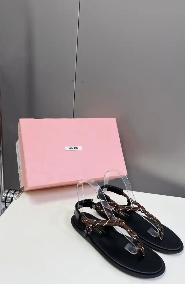 hype Miu Miu Slippers