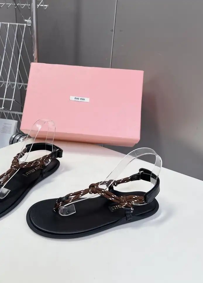 hype Miu Miu Slippers