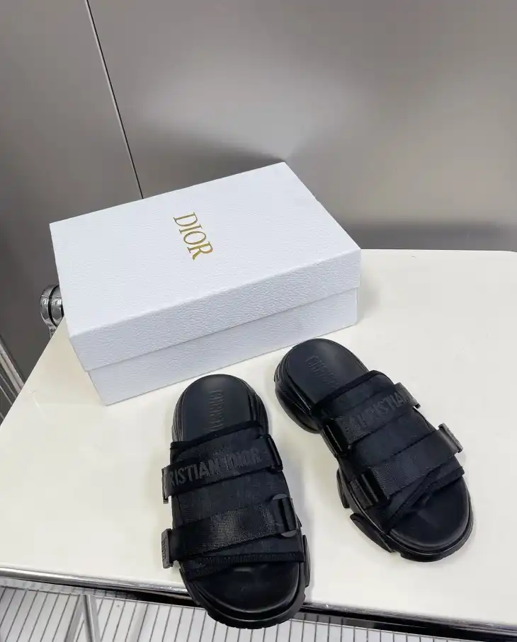 hype Christian Dior Slippers