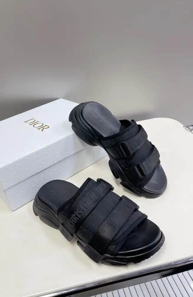 hype Christian Dior Slippers