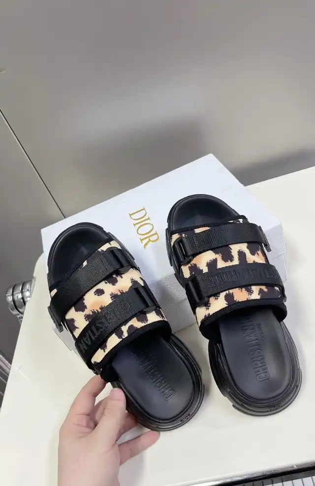 hype Christian Dior Slippers