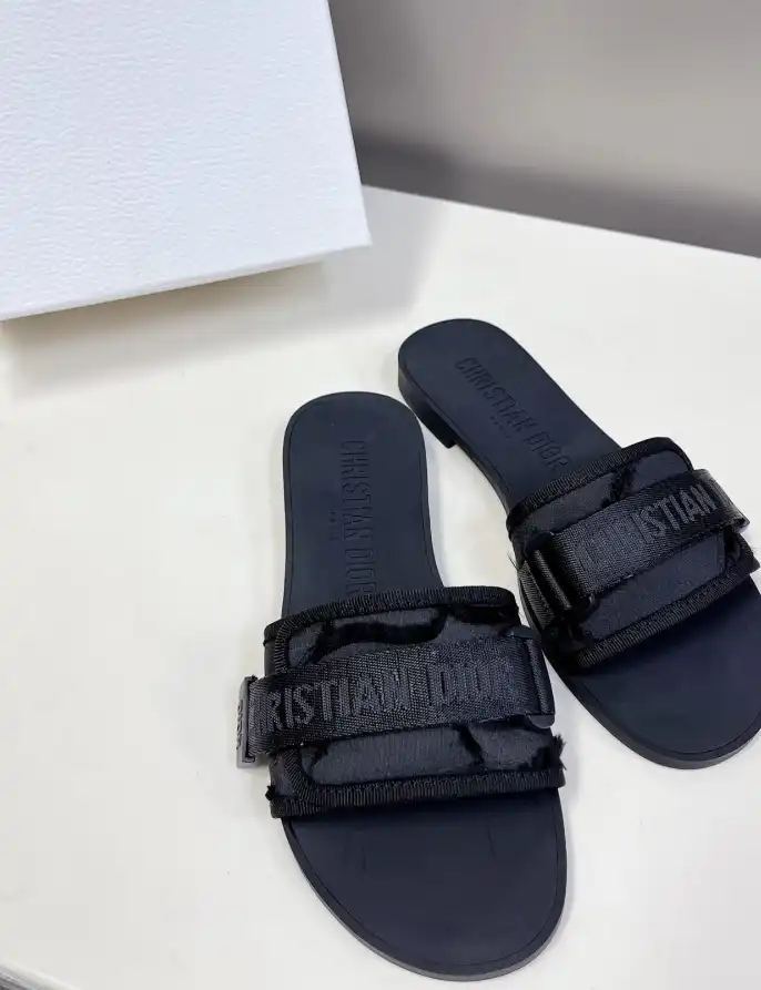 hype Christian Dior Slippers