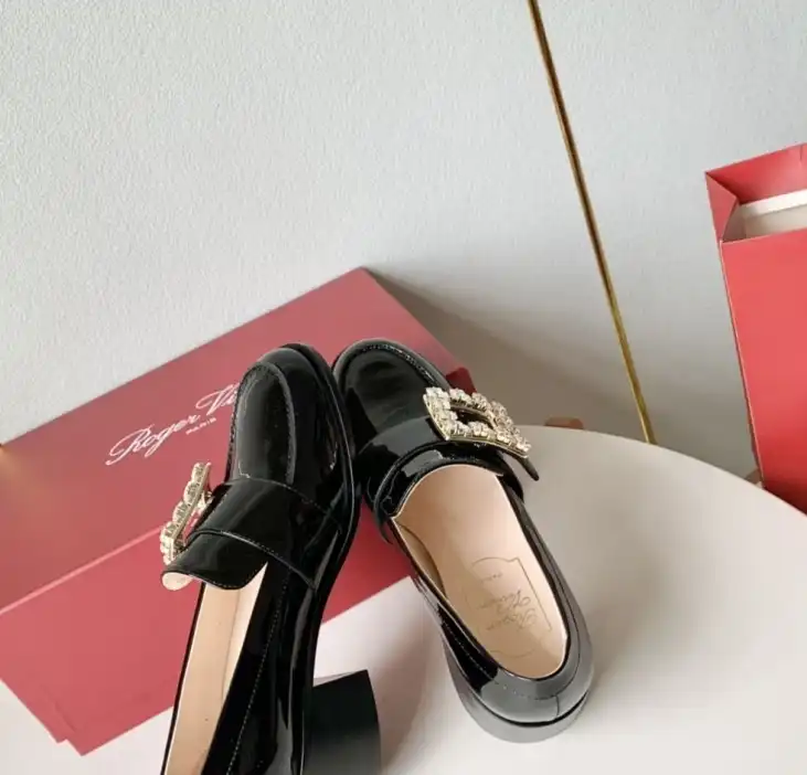 hype Roger Vivier Leather Shoes