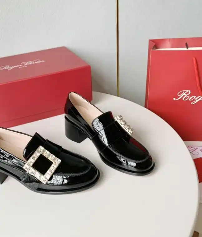 hype Roger Vivier Leather Shoes