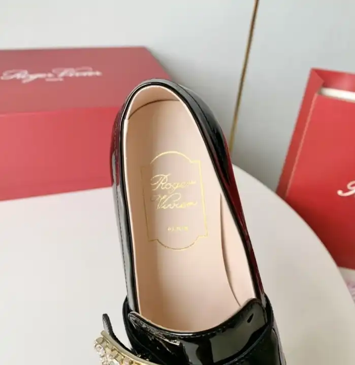 hype Roger Vivier Leather Shoes