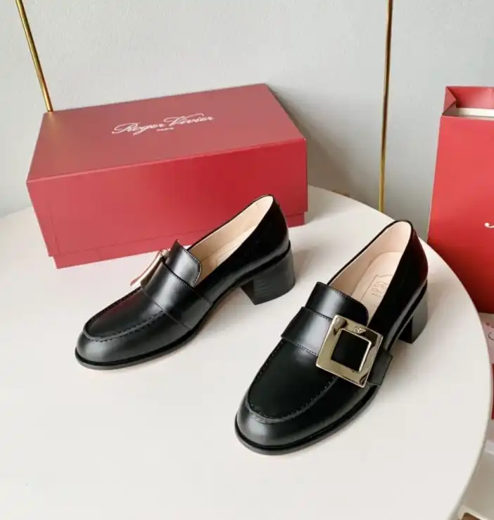 hype Roger Vivier Leather Shoes