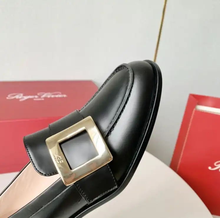 hype Roger Vivier Leather Shoes