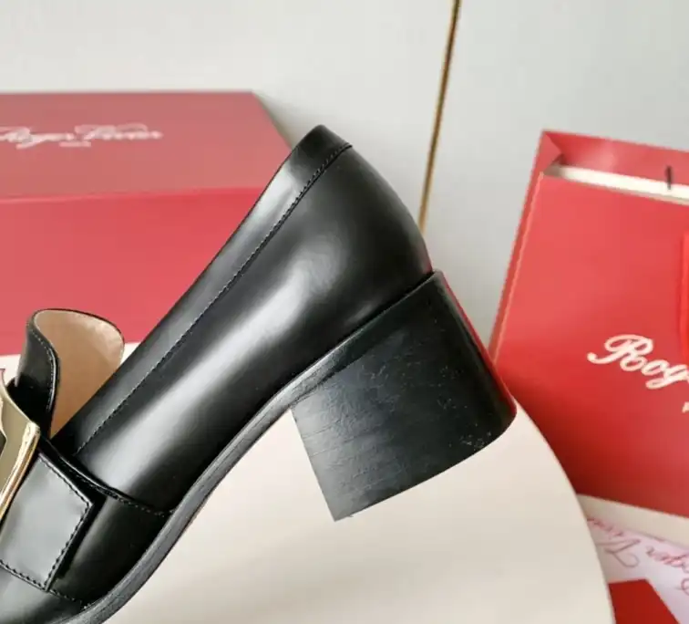 hype Roger Vivier Leather Shoes