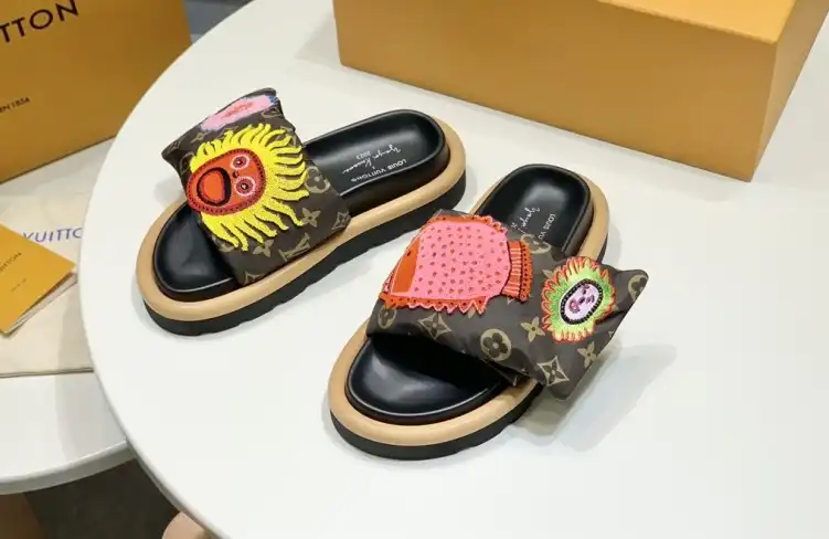 hype LV Slippers