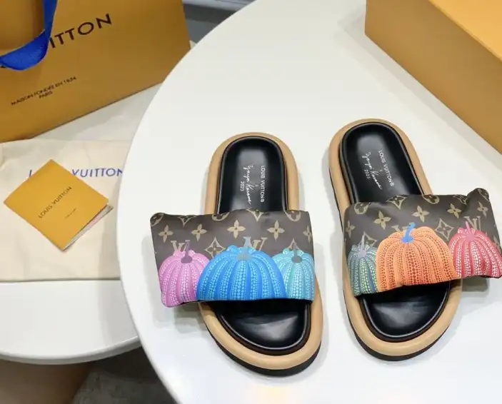 hype LV Slippers