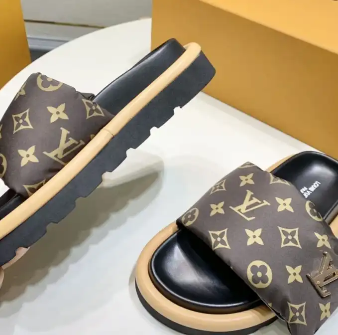 hype LV Slippers