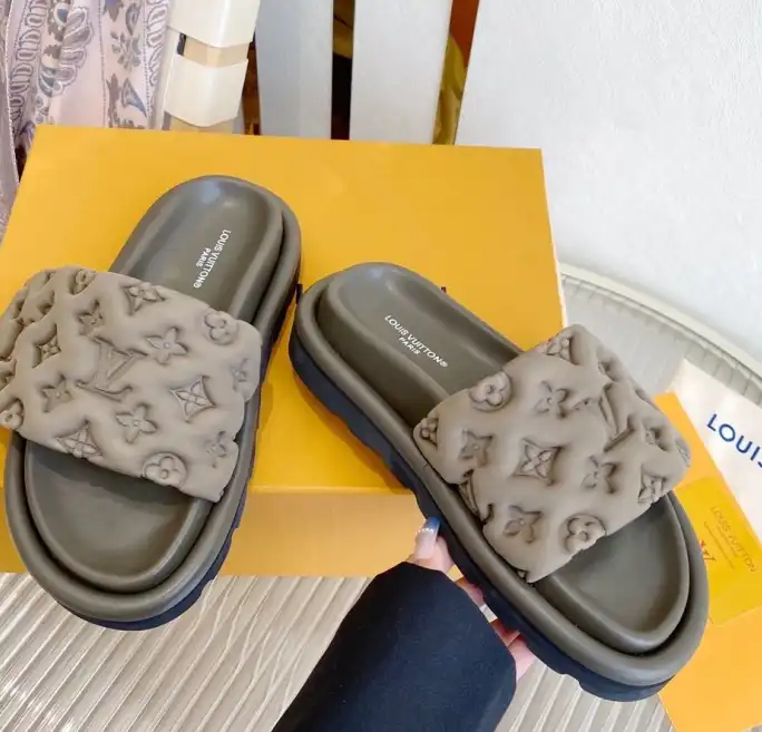 hype LV Slippers