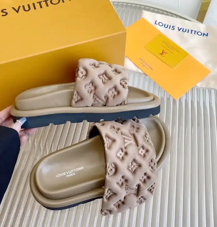 hype LV Slippers