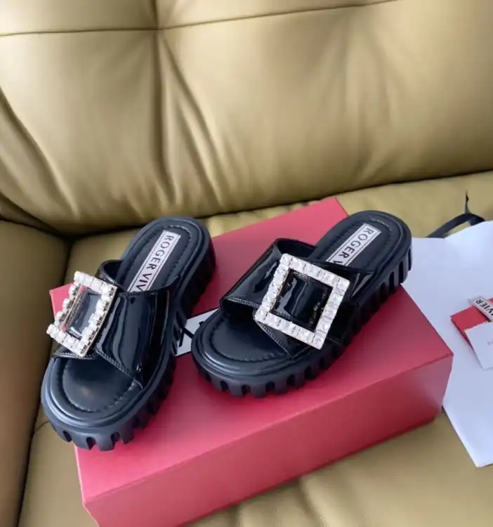 hype Roger Vivier Slippers