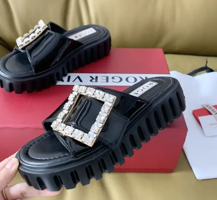 hype Roger Vivier Slippers