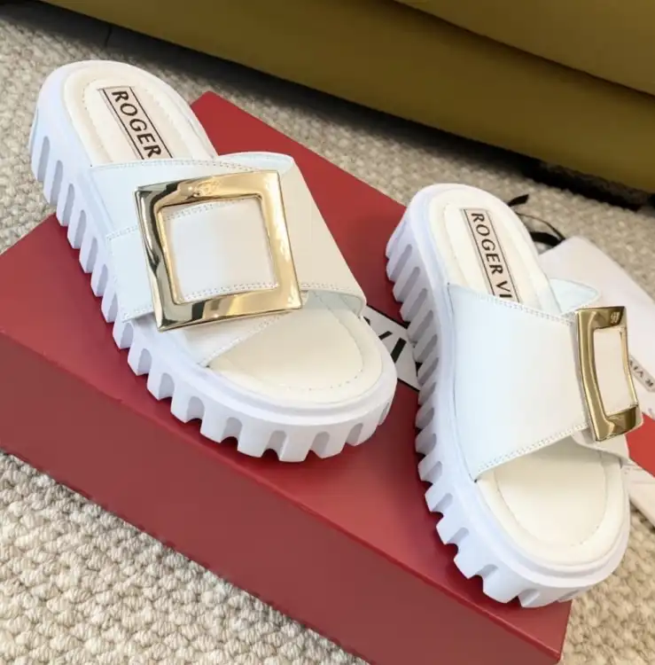 hype Roger Vivier Slippers