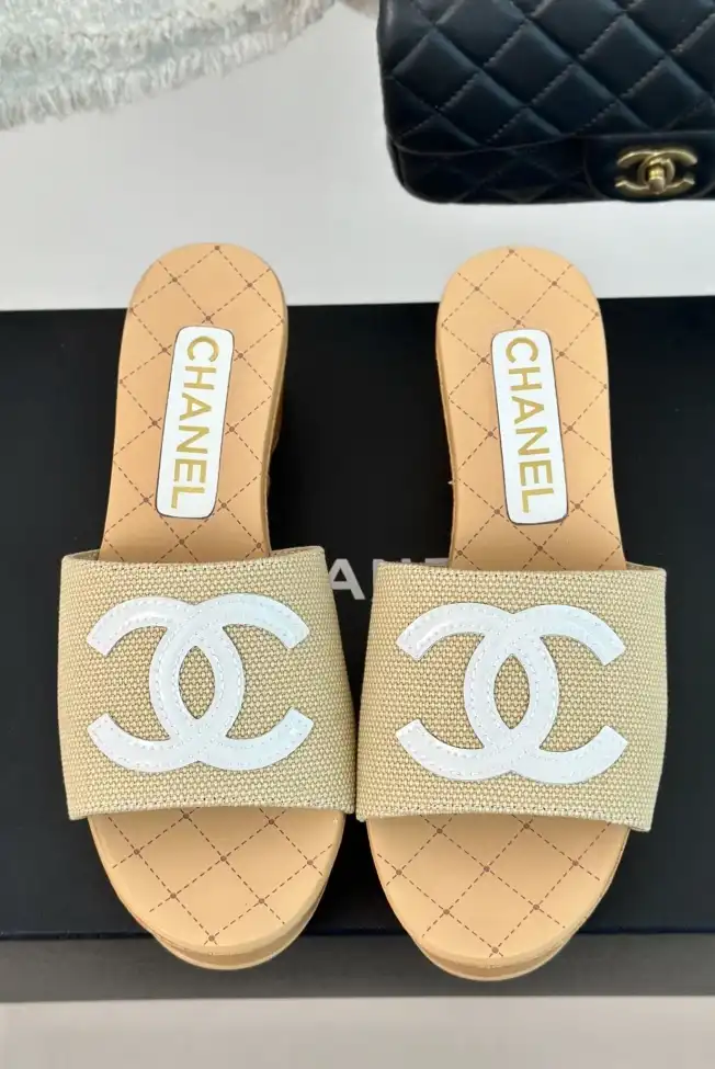 hype Chanel Slippers