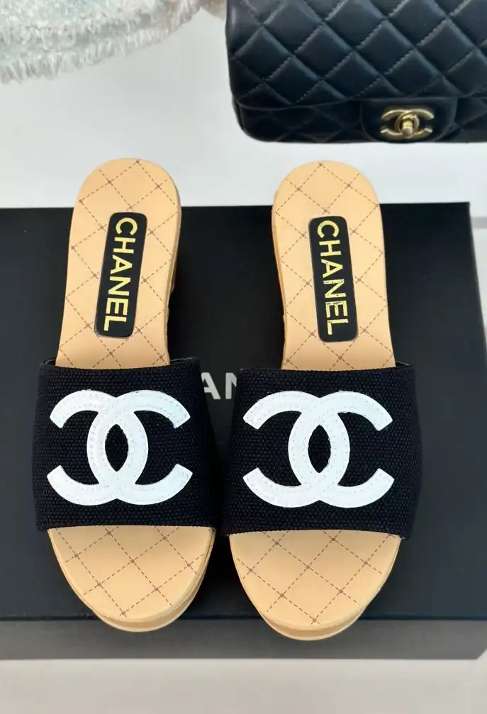 hype Chanel Slippers