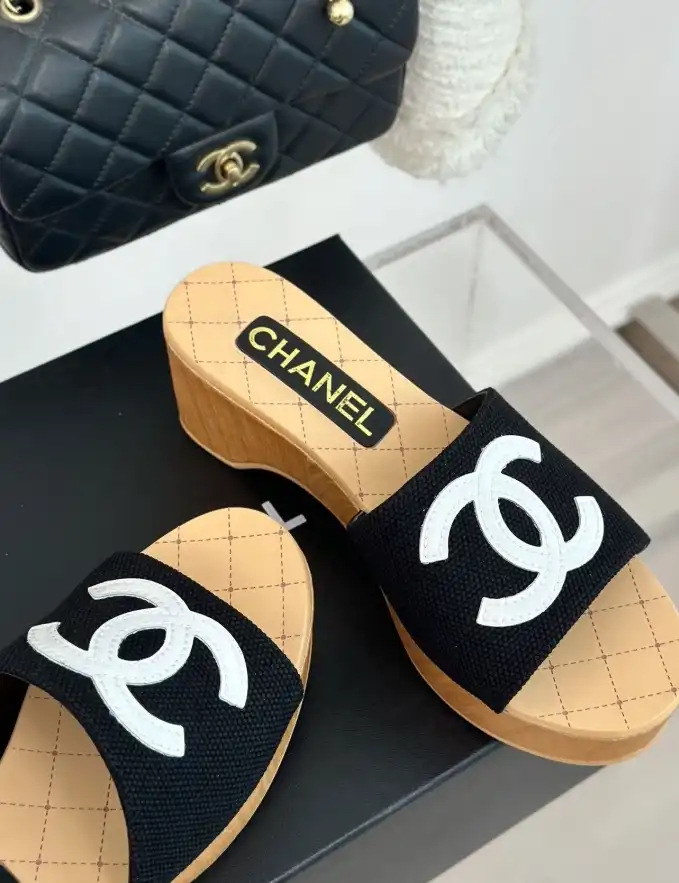 hype Chanel Slippers