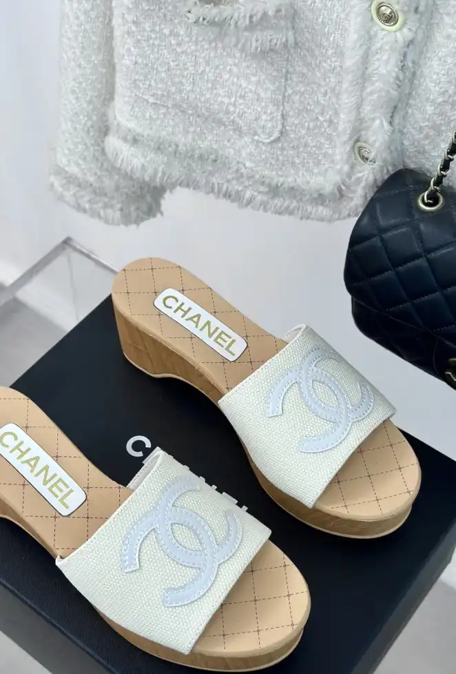 hype Chanel Slippers