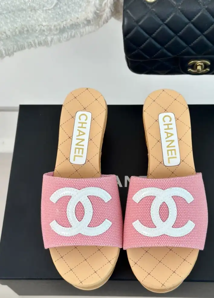 hype Chanel Slippers