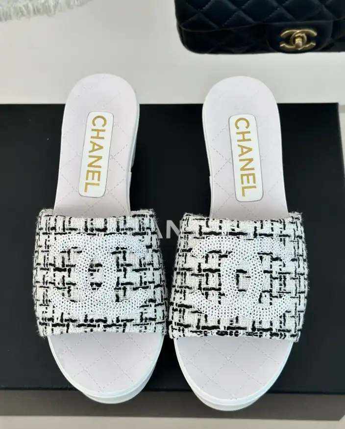 hype Chanel Slippers