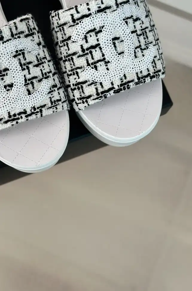 hype Chanel Slippers