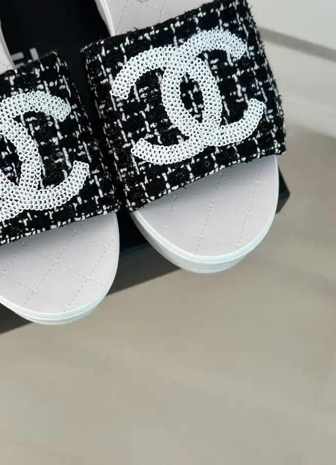 hype Chanel Slippers