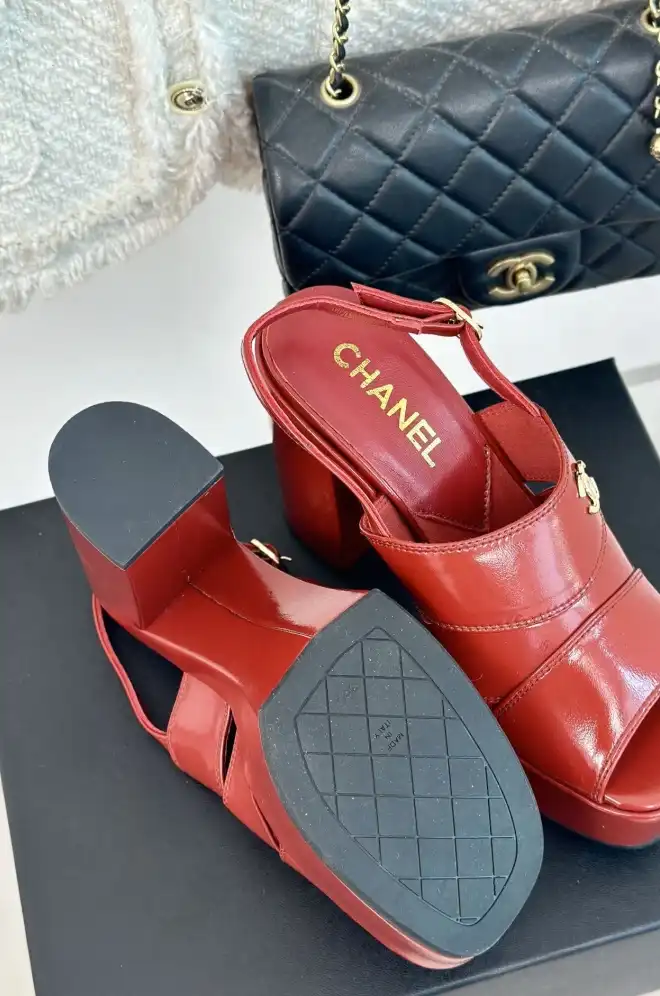 hype Chanel High Heels