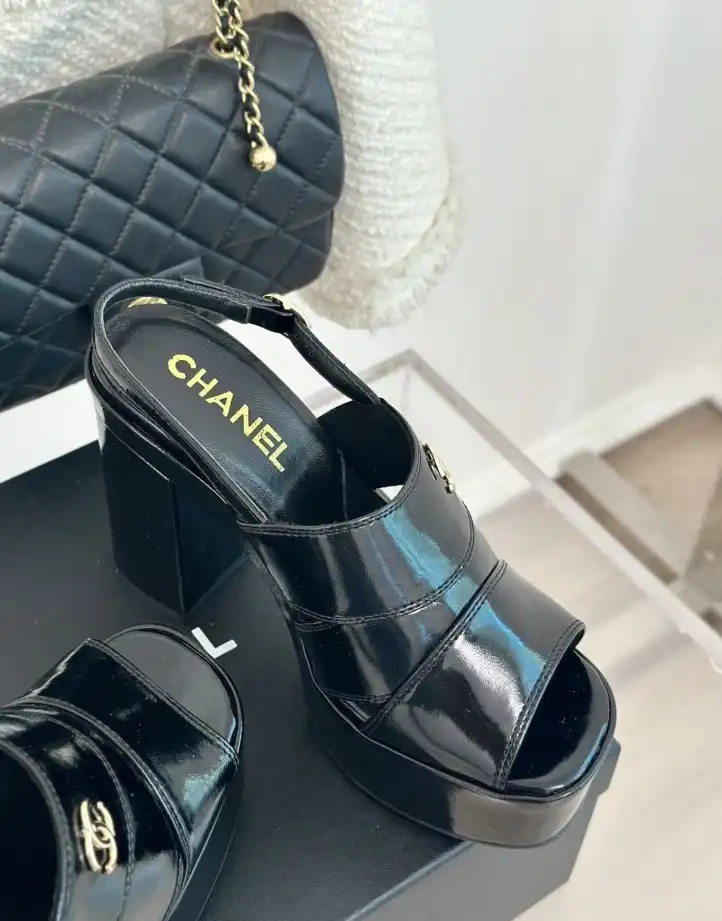 hype Chanel High Heels