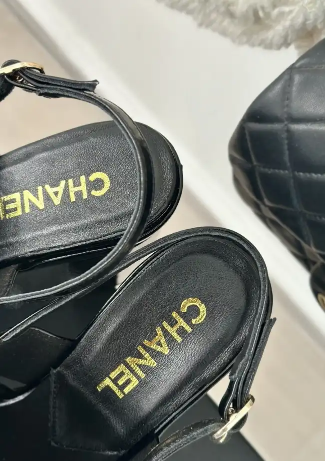 hype Chanel High Heels