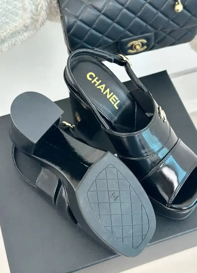 hype Chanel High Heels