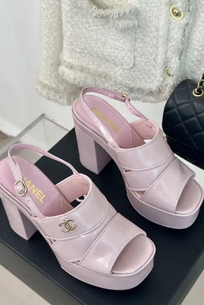 hype Chanel High Heels