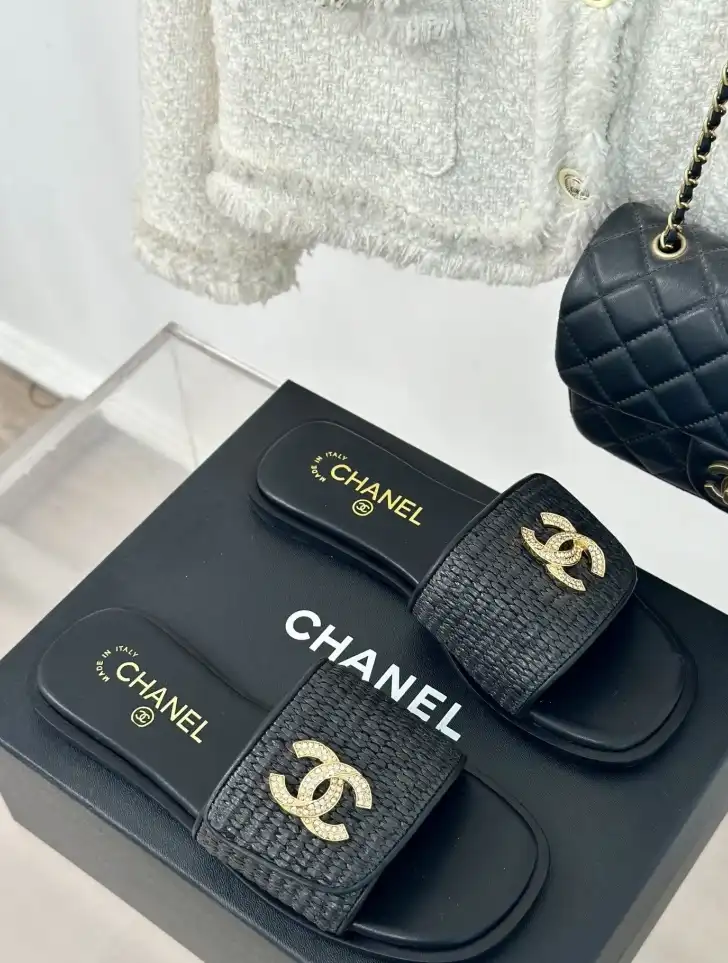 hype Chanel Slippers