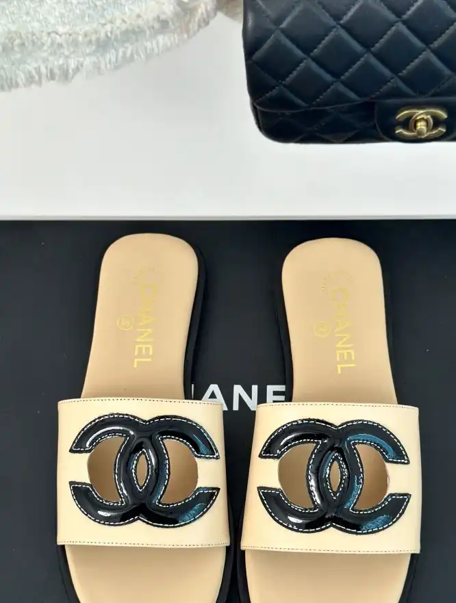 hype Chanel Slippers