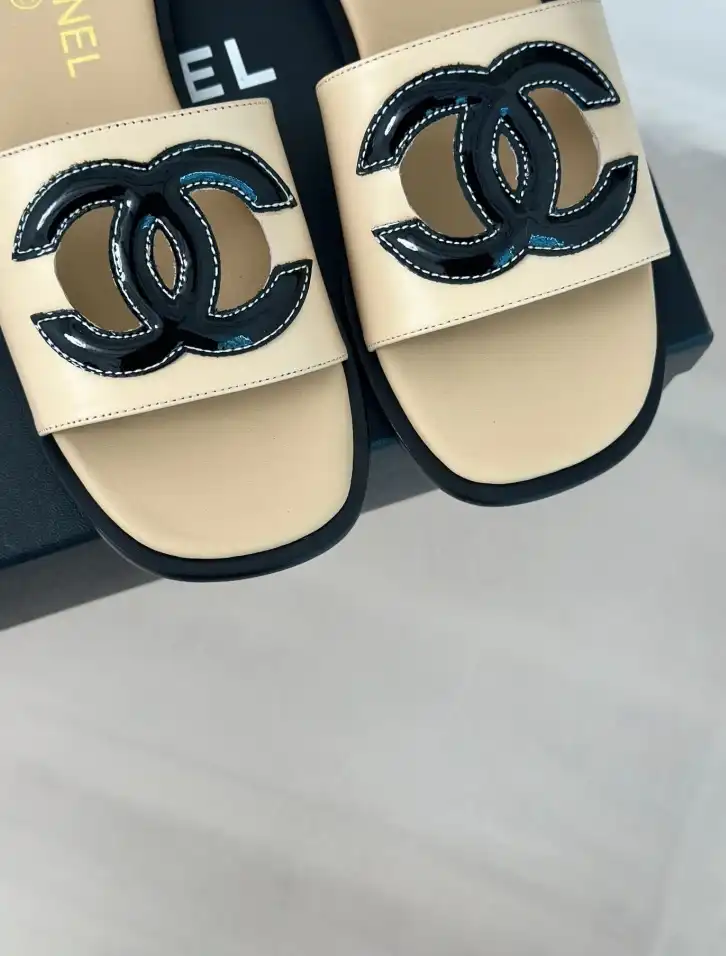 hype Chanel Slippers