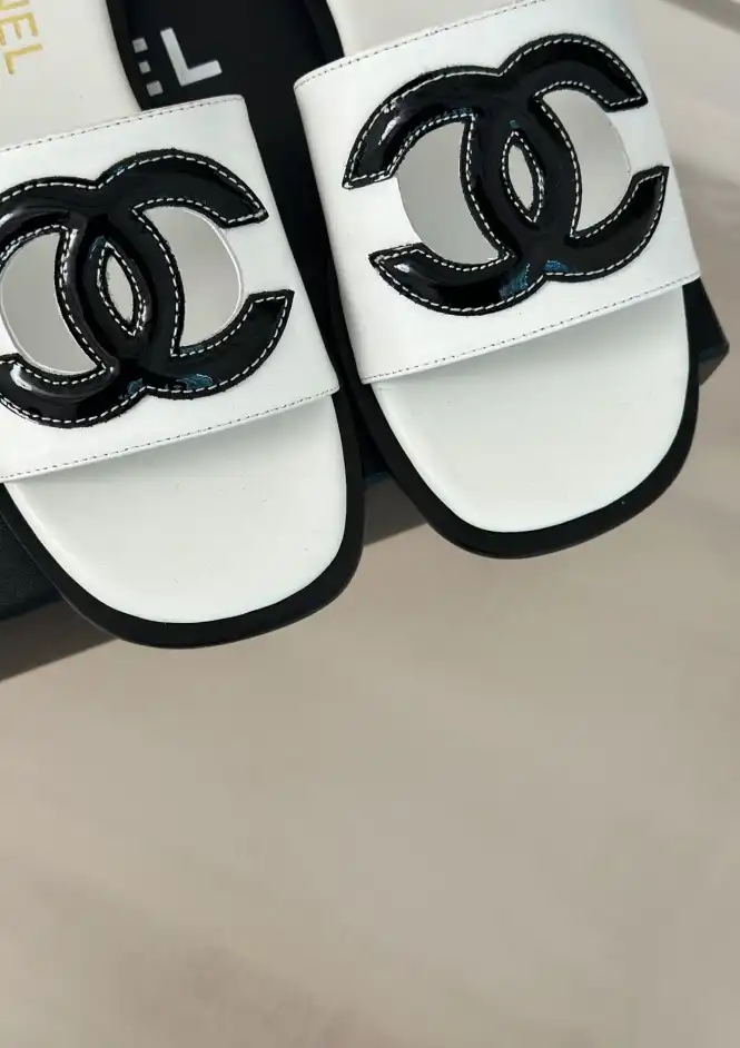 hype Chanel Slippers