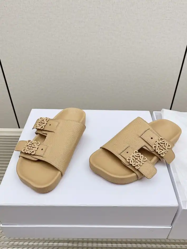 hype Loewe Slippers