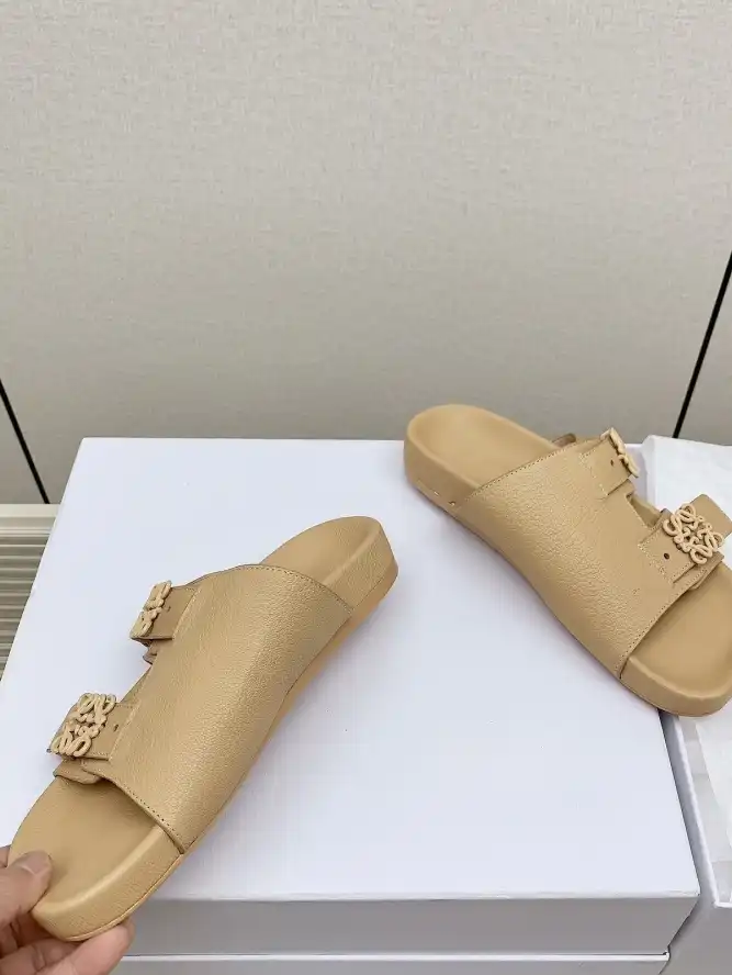 hype Loewe Slippers