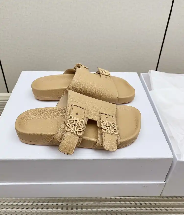 hype Loewe Slippers