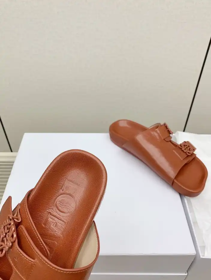 hype Loewe Slippers